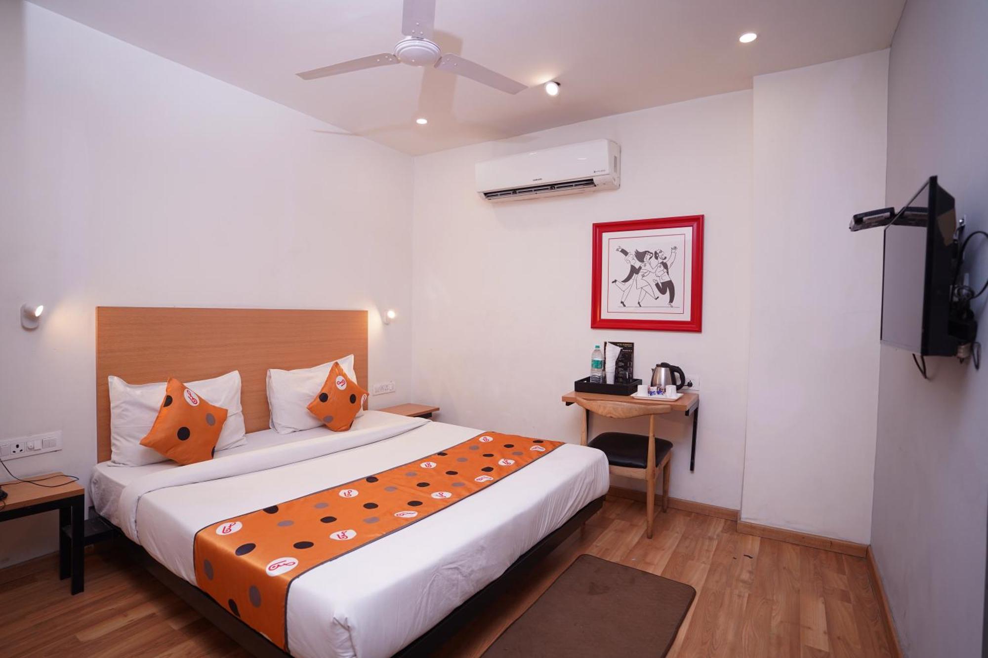Hotel Mira Residency- Outer Ring Road, Paschim Vihar Делі Екстер'єр фото