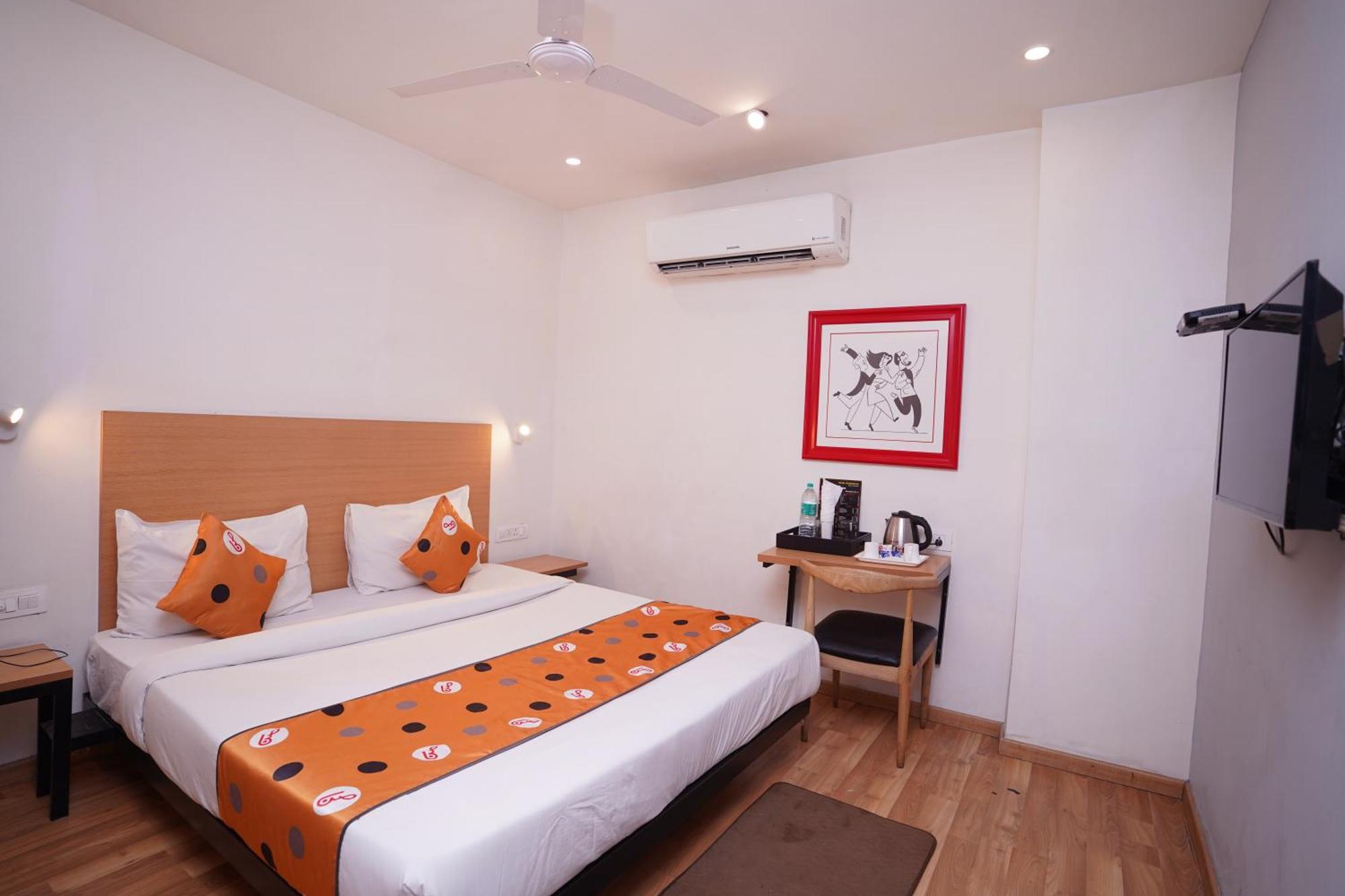 Hotel Mira Residency- Outer Ring Road, Paschim Vihar Делі Екстер'єр фото