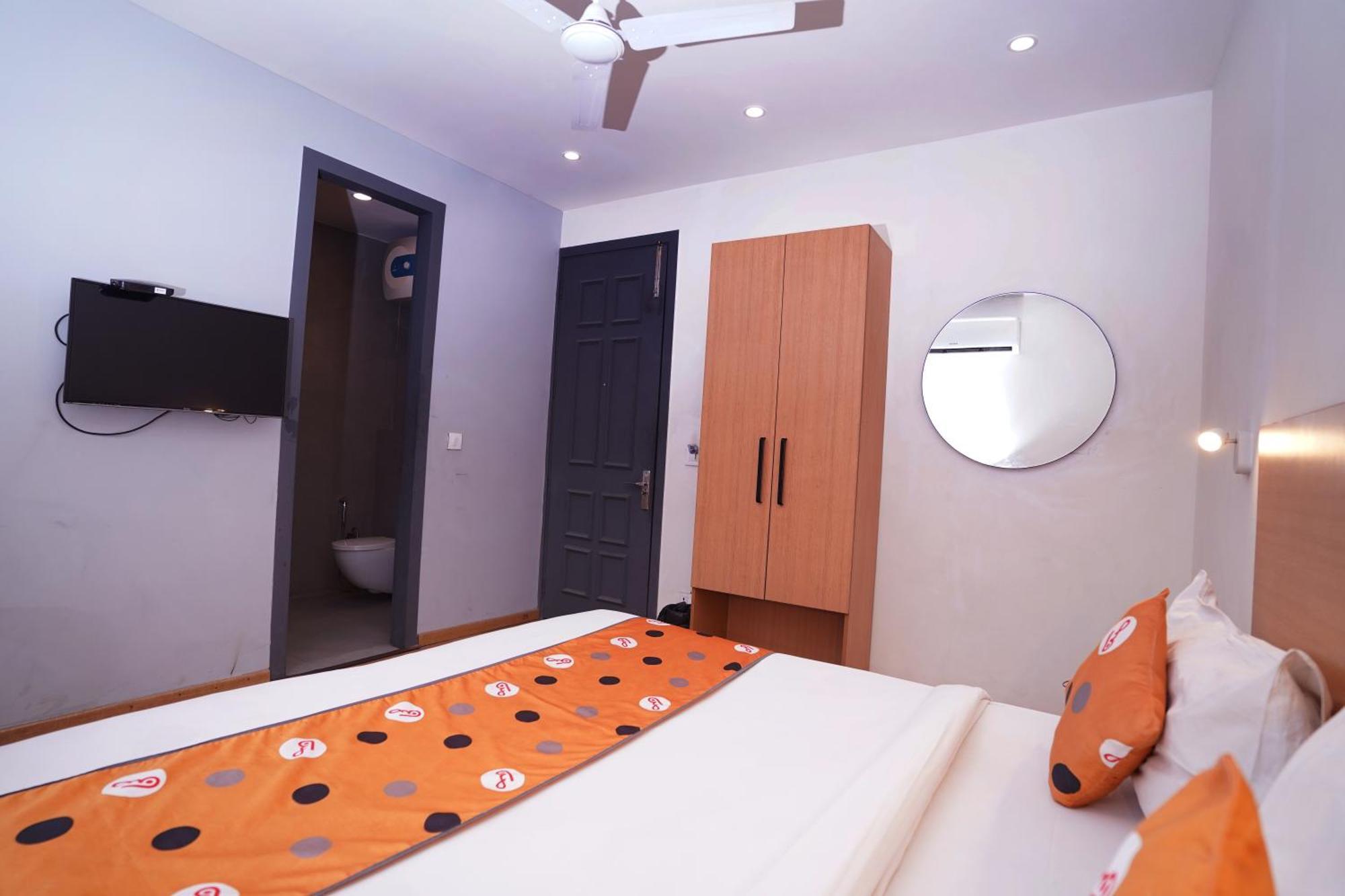 Hotel Mira Residency- Outer Ring Road, Paschim Vihar Делі Екстер'єр фото