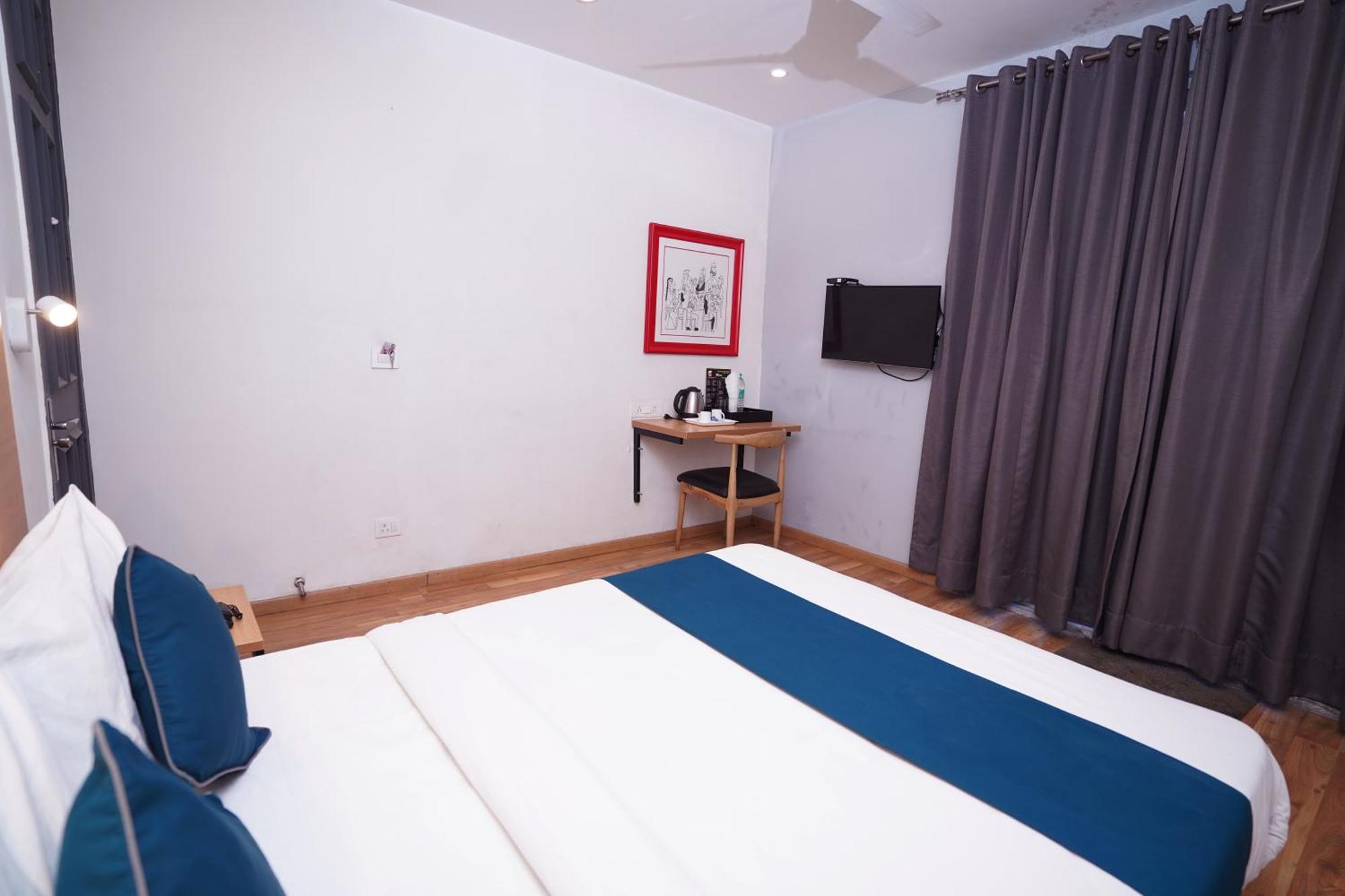 Hotel Mira Residency- Outer Ring Road, Paschim Vihar Делі Екстер'єр фото