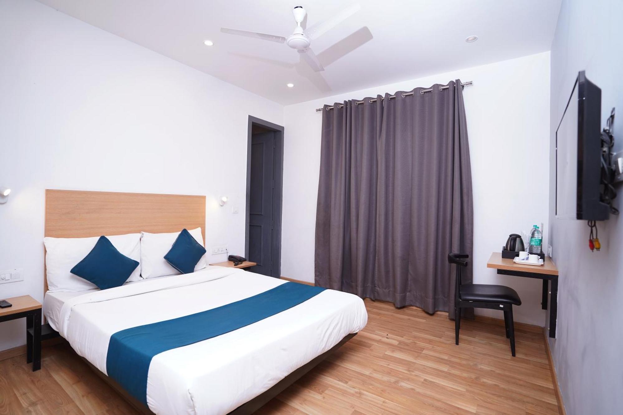 Hotel Mira Residency- Outer Ring Road, Paschim Vihar Делі Екстер'єр фото