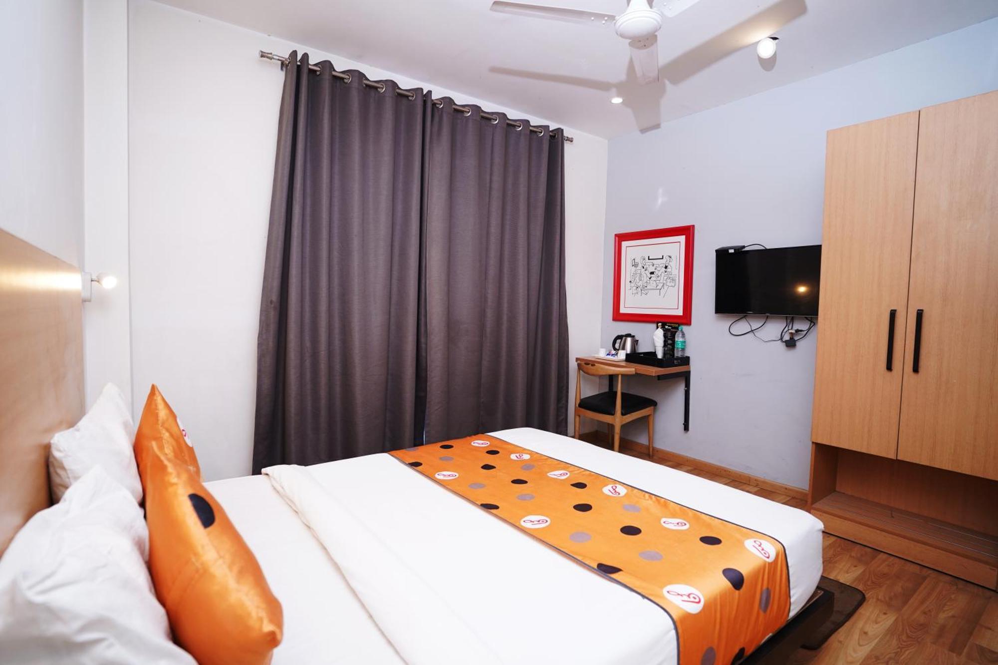 Hotel Mira Residency- Outer Ring Road, Paschim Vihar Делі Екстер'єр фото